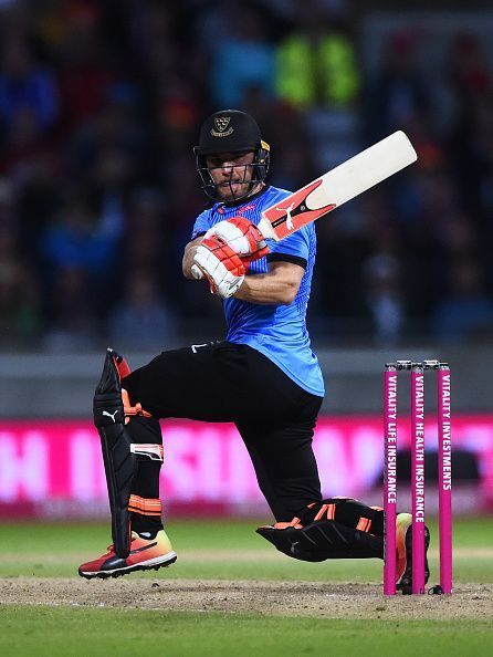 Laurie Evans batting in Vitality Blast Final