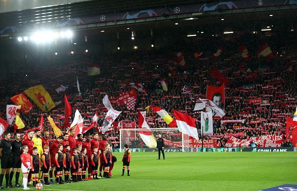 Liverpool v FC Bayern Muenchen - UEFA Champions League Round of 16: First Leg