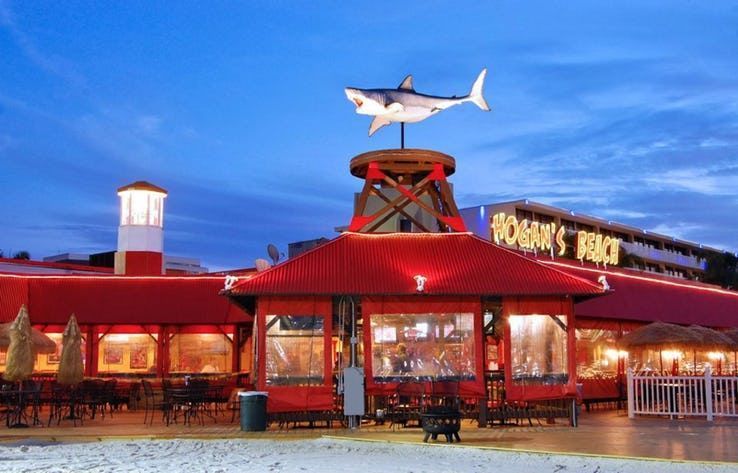 Hogan&#039;s Beach: His restaurant in Tampa, Florida