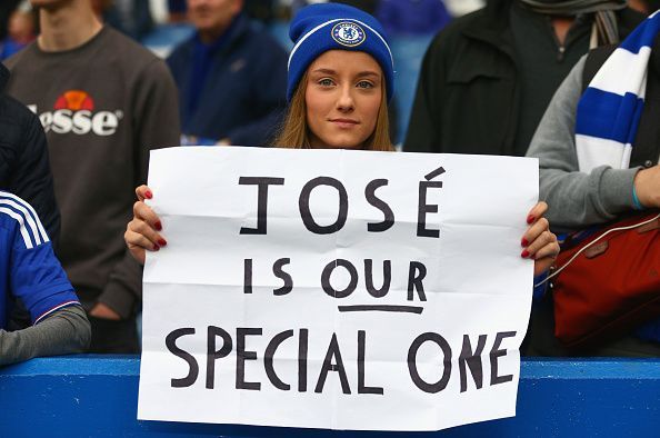 Chelsea fans show support for Mourinho