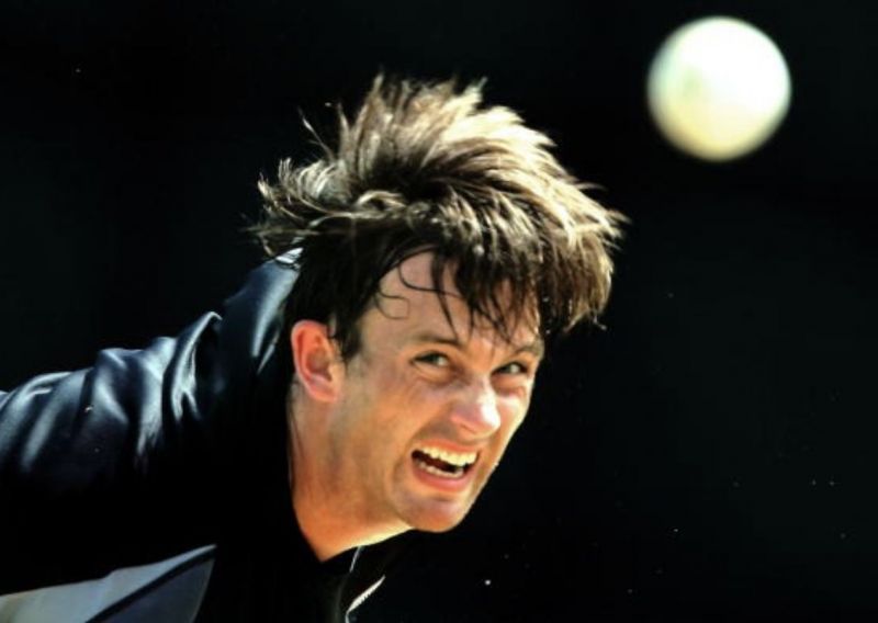 Shane Bond is described as New Zealand's best fast bowlerÂ since Sir Richard Hadlee.