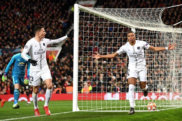 Manchester United v Paris Saint-Germain - UEFA Champions League Round of 16: First Leg