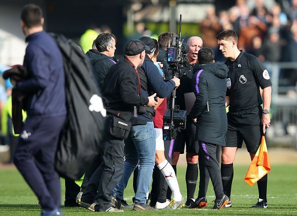 Mauricio Pochettino lost his cool with Mike Dean on Saturday