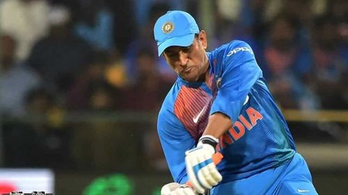 MS Dhoni,India vs Australia,India