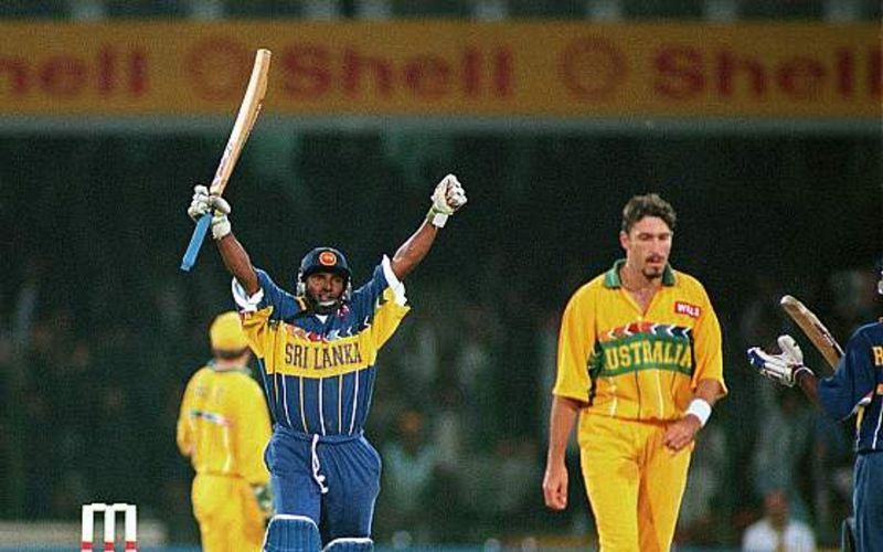 Aravinda de Silva's stellar show helped Sri Lanka ease past Australia