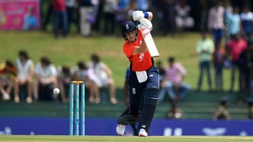 Joe Root's 55 helps England recover from a tough situation