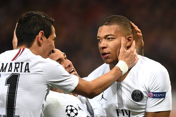 Manchester United v Paris Saint-Germain - UEFA Champions League Round of 16: First Leg