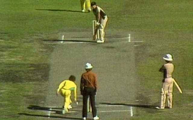 Trevor Chappell bowls underarm