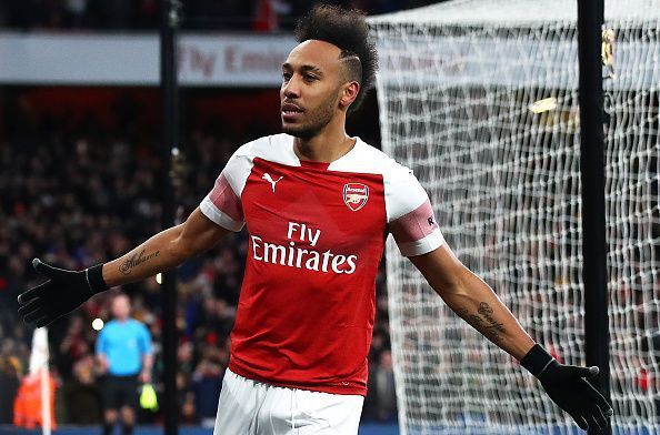 PE Aubameyang celebrates after converting the penalty against Man Utd (Credit - Getty Images)
