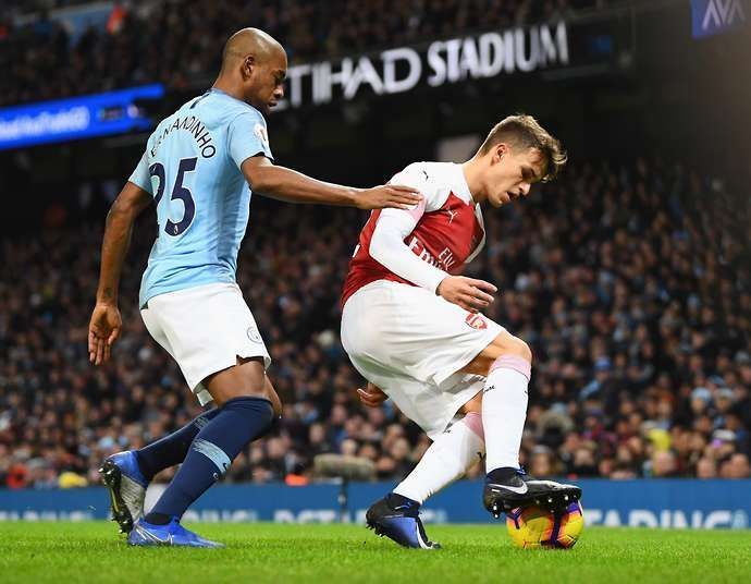 Denis Suarez against Manchester City&#039;s Fernandinho