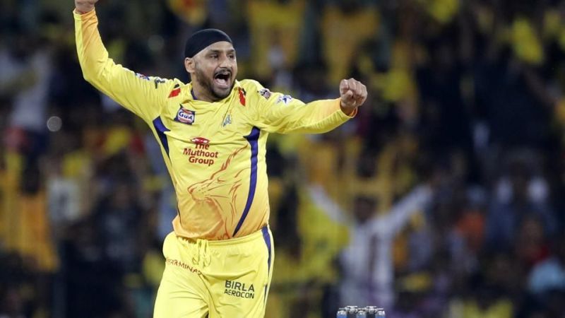 Harbhajan ran through RCB&#039;s top order