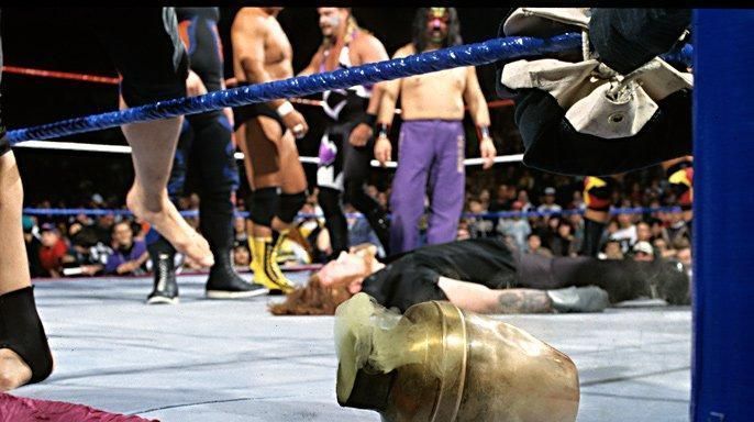 Royal Rumble 1994 was the first time the fans got a taste of The Undertakerâs supernatural power