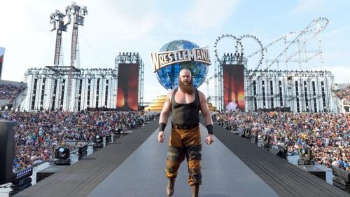 Braun Strowman heads to the ring, ready to annihilate his competition.