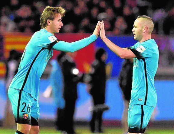 Sergi Samper is set to reunite with former teammate, Andres Iniesta, at Vissel Kobe.