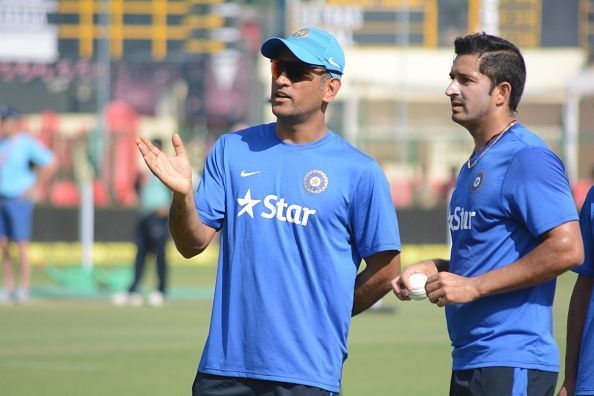MS Dhoni with Mohit Sharma