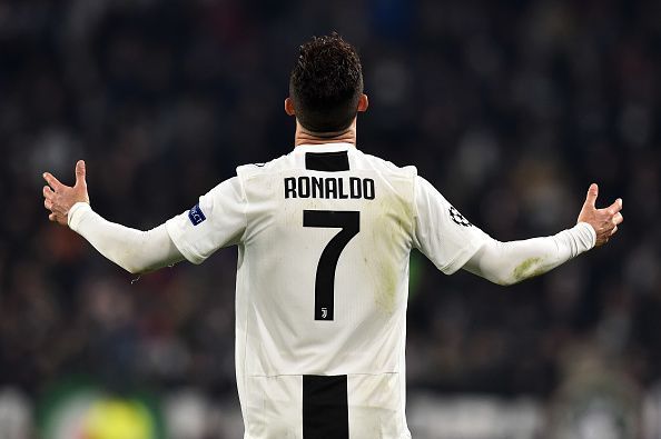 Ronaldo scored a hat-trick to see Juventus advance