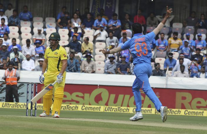 Jasprit Bumrah dismissing Aaron Finch for 0.