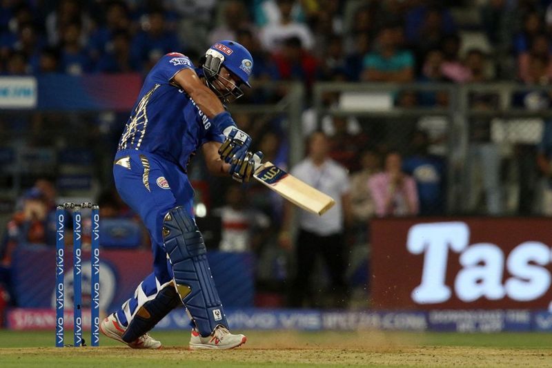 Yuvi rolling back the years at Wankhede!