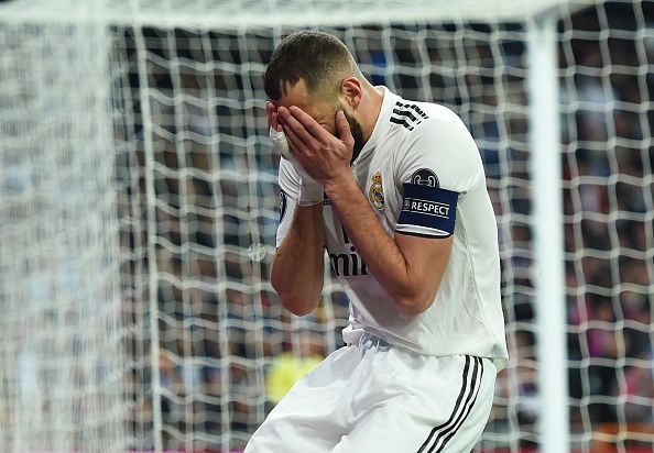 Karim Benzema is disbelief after a miss