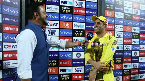 Murali Kartik and Dhoni (Image Courtesy: BCCI/IPLT20)