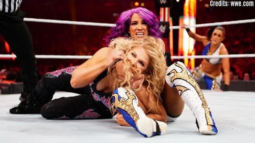 The Boss 'n' Hug Connection failed to retain the WWE Women's Tag Team Titles at WrestleMania 35