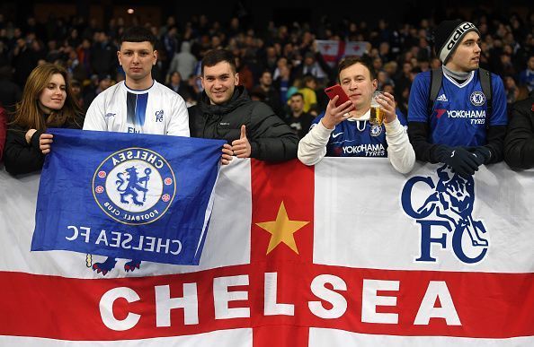 Chelsea fans want Sarri out