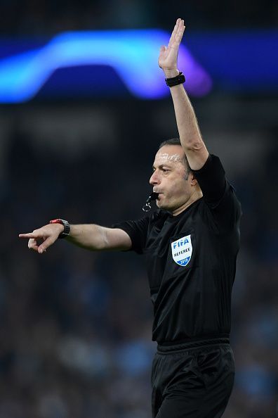 The Turkish referee disallows Manchester City&#039;s injury time winner