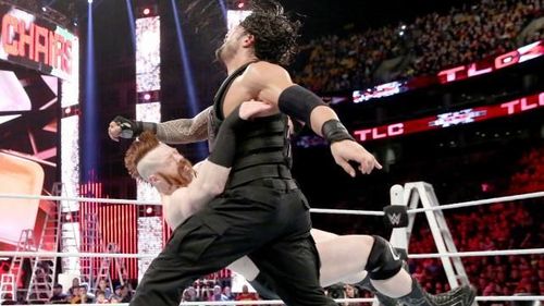 Sheamus vs Roman Reigns