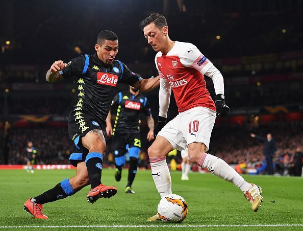 Arsenal v S.S.C. Napoli - UEFA Europa League Quarter Final : First Leg