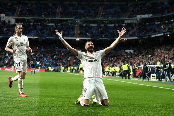 Benzema celebrates his winner against SD Huesca