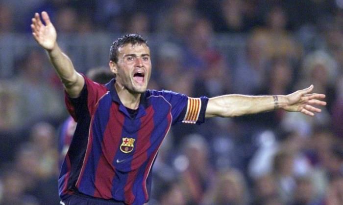 Luis Enrique with the armband in Barcelona Jersey