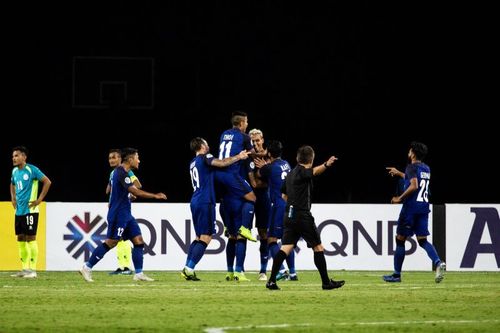 Chennaiyin players celebrate after the second goal scored by Mailson Alves