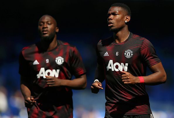 Romelu Lukaku (l) and Paul Pogba (r)