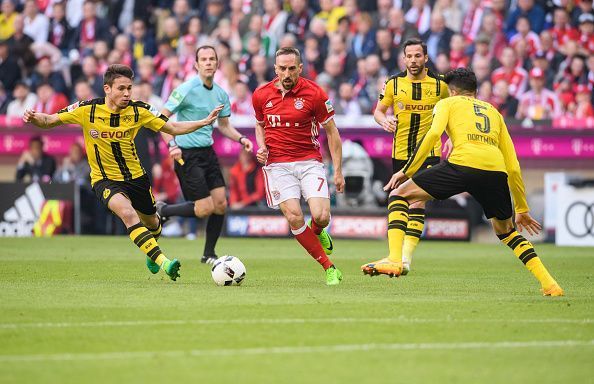 Bayern look to regain top spot as they face Borussia Dortmund at the Allianz Arena`