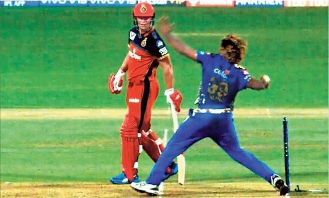 Malinga bowls a no-ball which umpire missed.