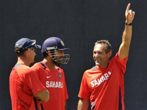 MS Dhoni and Paddy Upton(right)