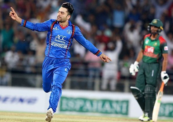 Rashid Khan has a bowling average of 15.09