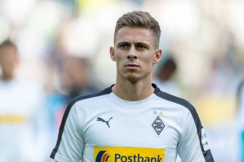 Thorgan Hazard has completed his move to Borussia Dortmund