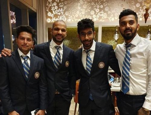 Indian cricketers pose for a pre-departure picture