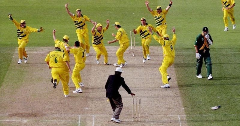 Australia celebrates as they tie the 1999 semi-final, resulting in them going through to the final