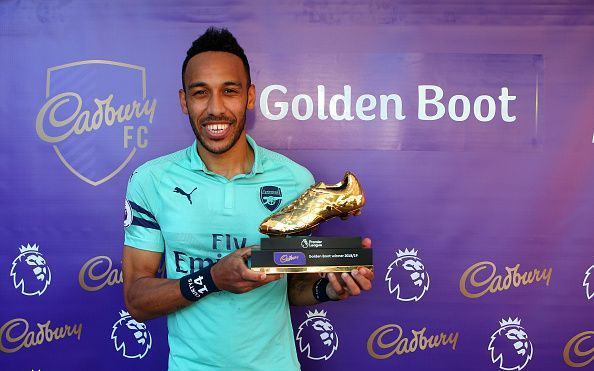 Pierre-Emerick Aubameyang&#039;s 22 goals allowed him to capture a share of the golden boot