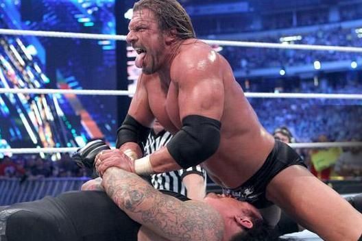 Triple H vs Undertaker