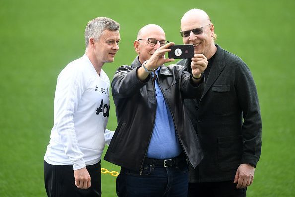 Manchester United Training Session and Press Conference