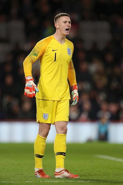 Dean Henderson representing England U21