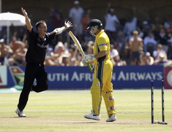 The speedy Shane Bond knocks over Ian Harvey&#039;s middle-stump as he bagged 6 wickets for 23 runs.