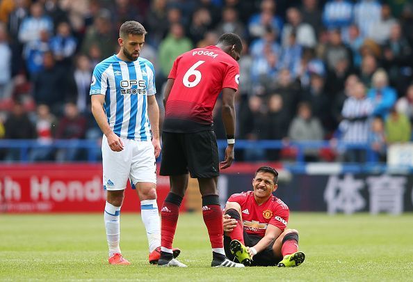 Huddersfield Town v Manchester United - Premier League