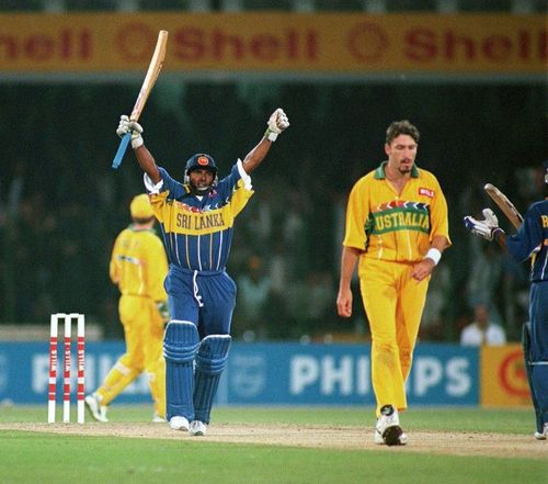 Aravinda de Silva remained unbeaten at 107 in the final to script a memorable win for Sri Lanka