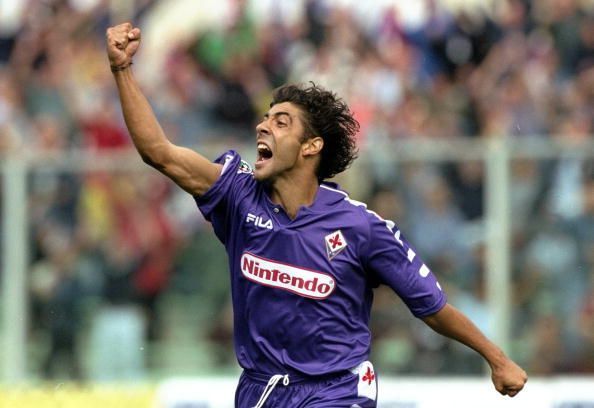 Rui Costa of Fiorentina celebrates