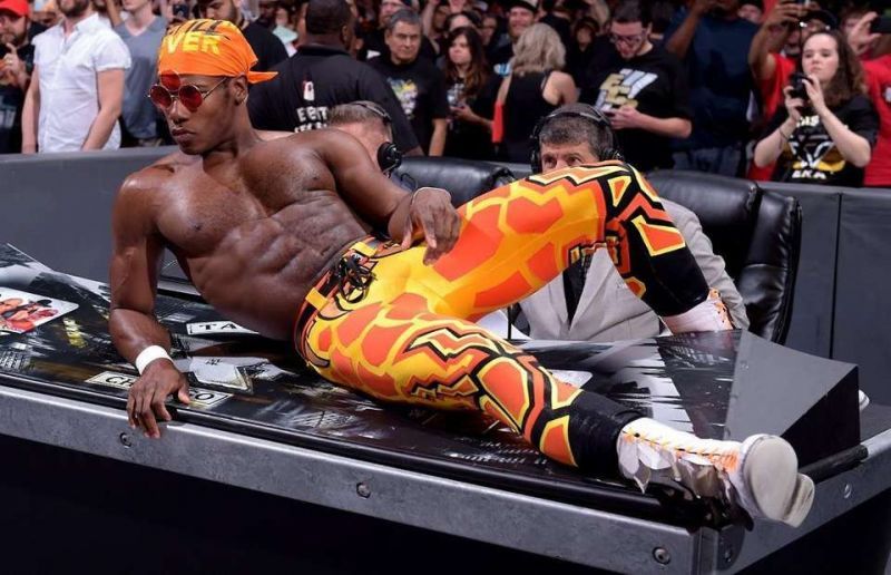 Age is on Velveteen Dream&#039;s side