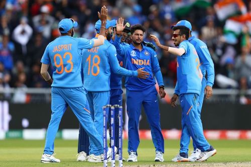 Kuldeep Yadav picked up 2 key wickets that sent the Pakistani batting down a spiral